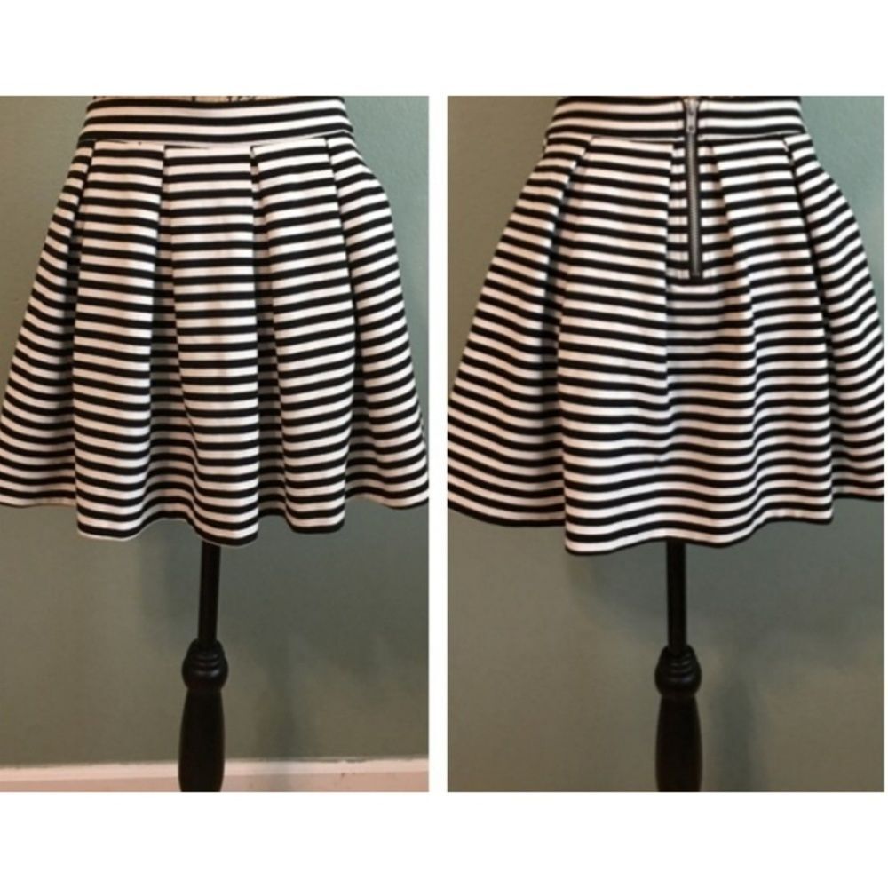 Bethany Mota Sailor Striped B&W Skater Skirt Size Small